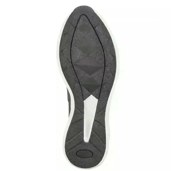 Heavenly Soles Slip On Silver Comfort Leisure Shoes WF060 Sz 10 US, 8 UK - Picture 3 of 4